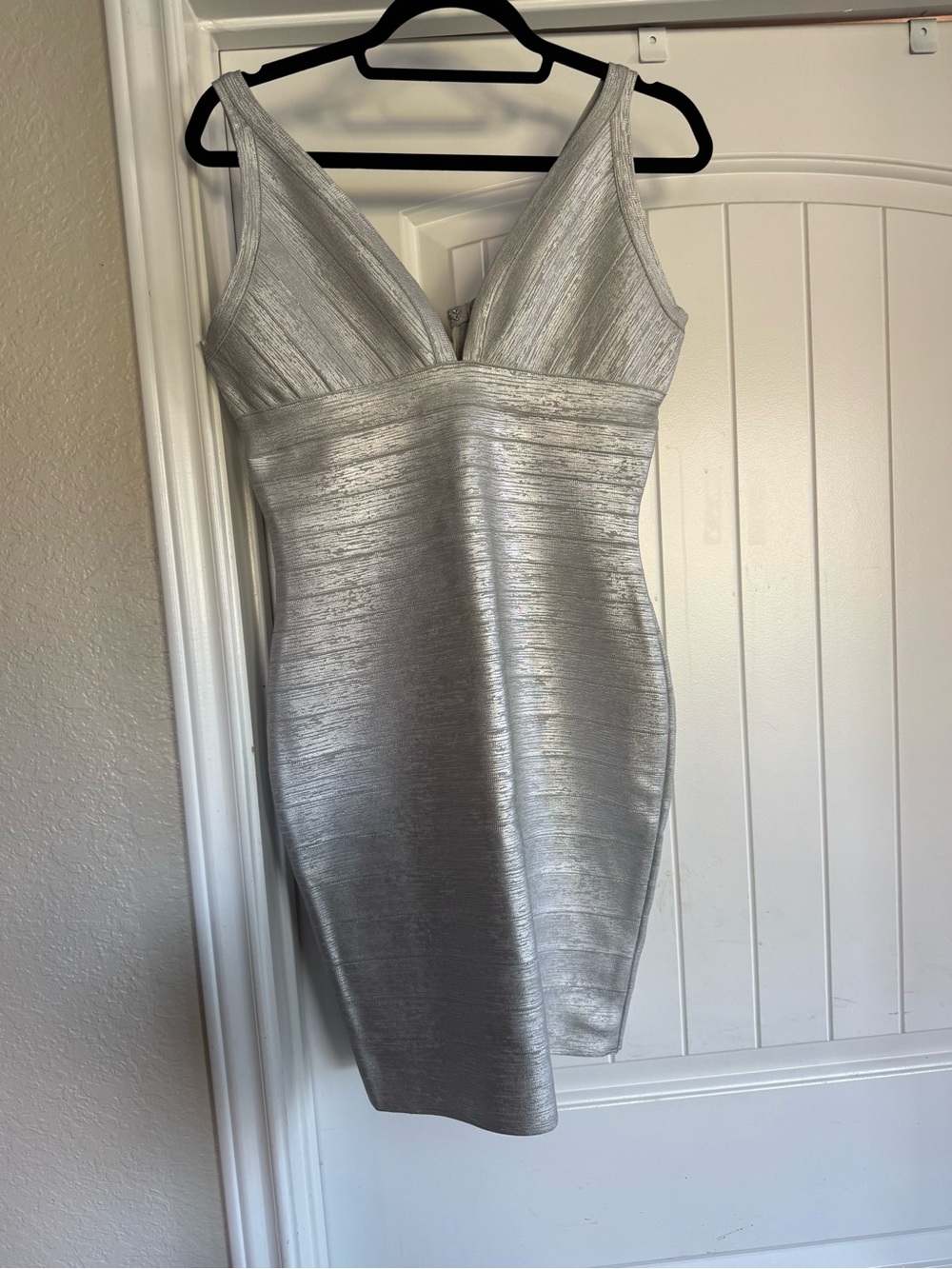 Meilun  Metallic V-Neck Mini Bodycon Dress